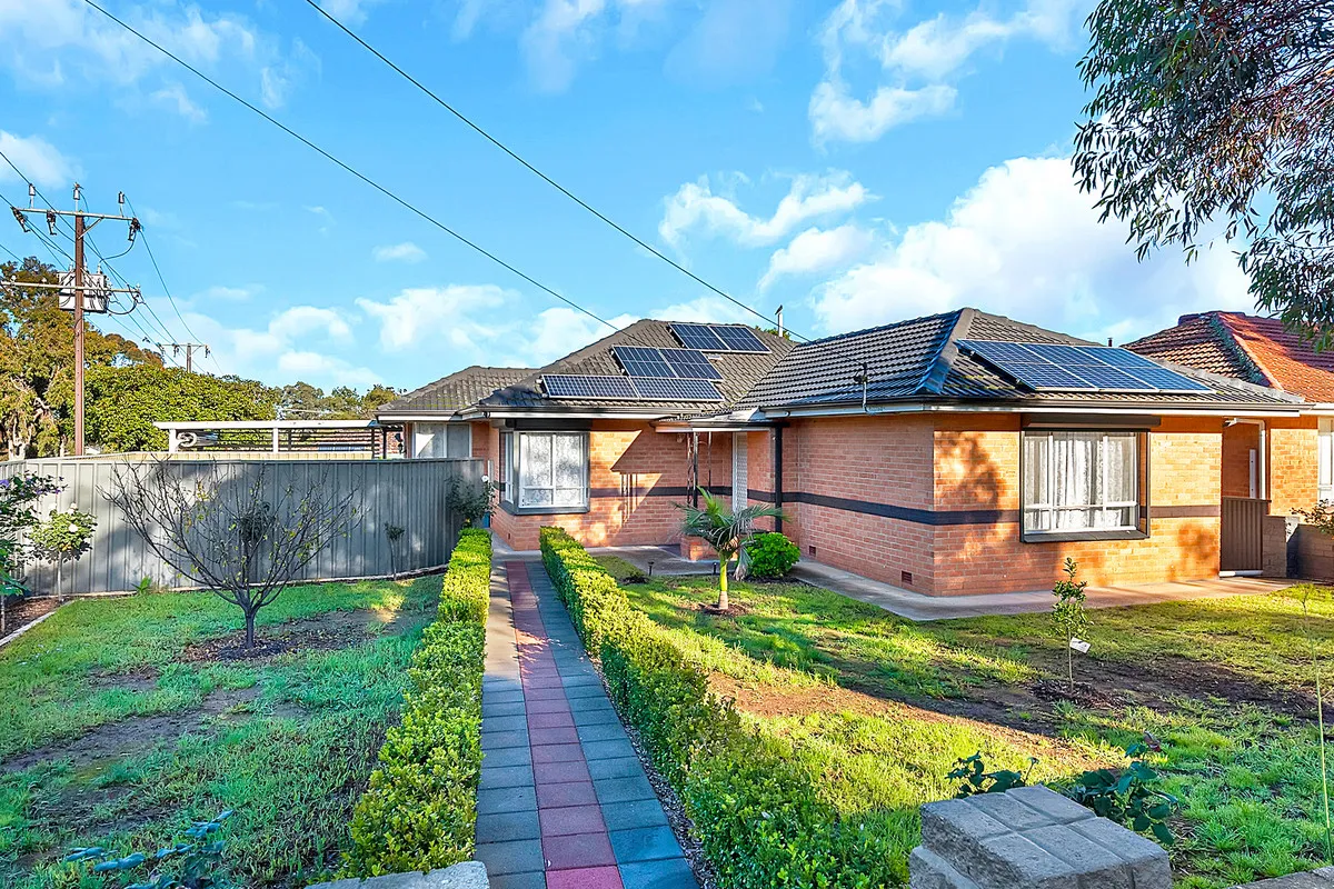 Family Home with Solar, Side Access & Large Backyard, Hillbank