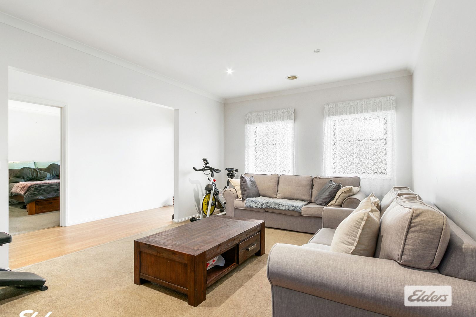 28 Speechley Court, Sale VIC 3850, Image 2