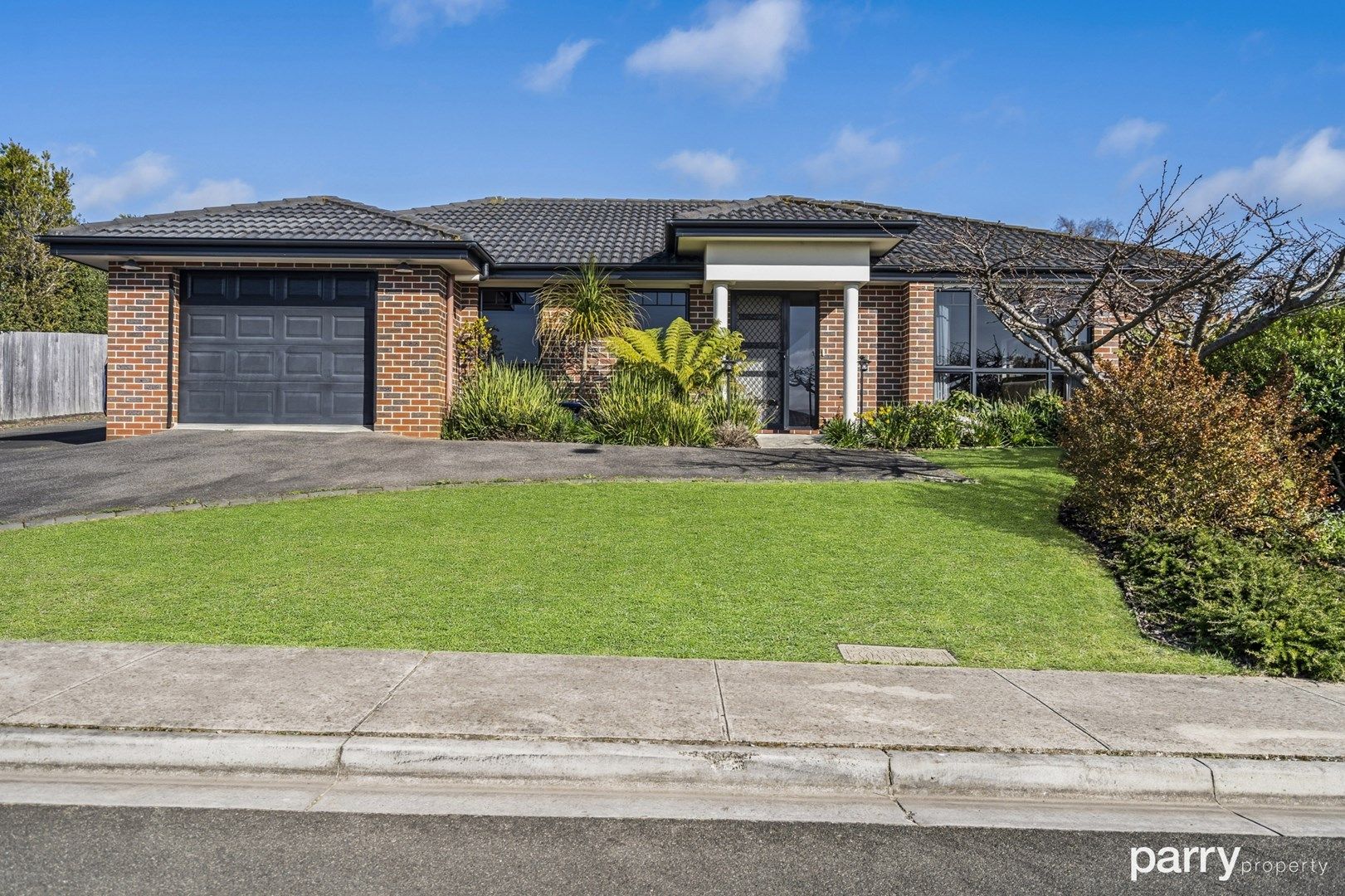 1/10 Henry Grove, Legana TAS 7277, Image 1