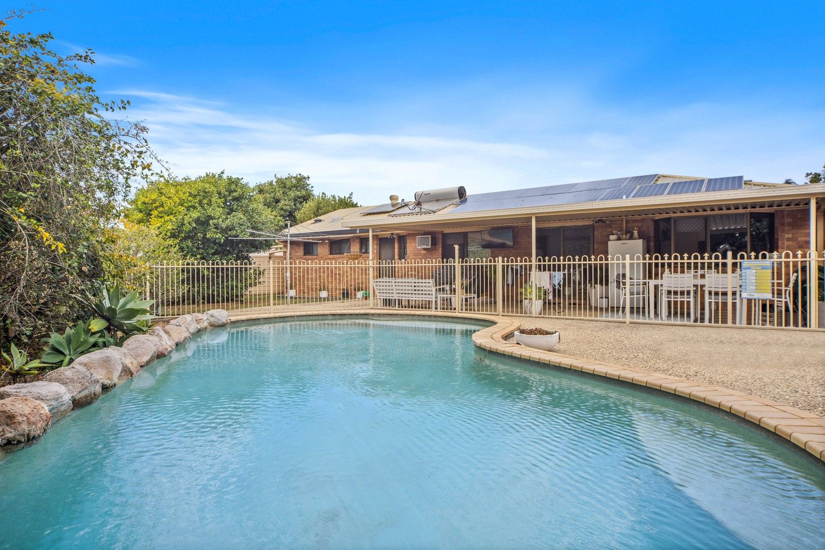 4 bedrooms House in 26 Raintree Street KIPPA-RING QLD, 4021