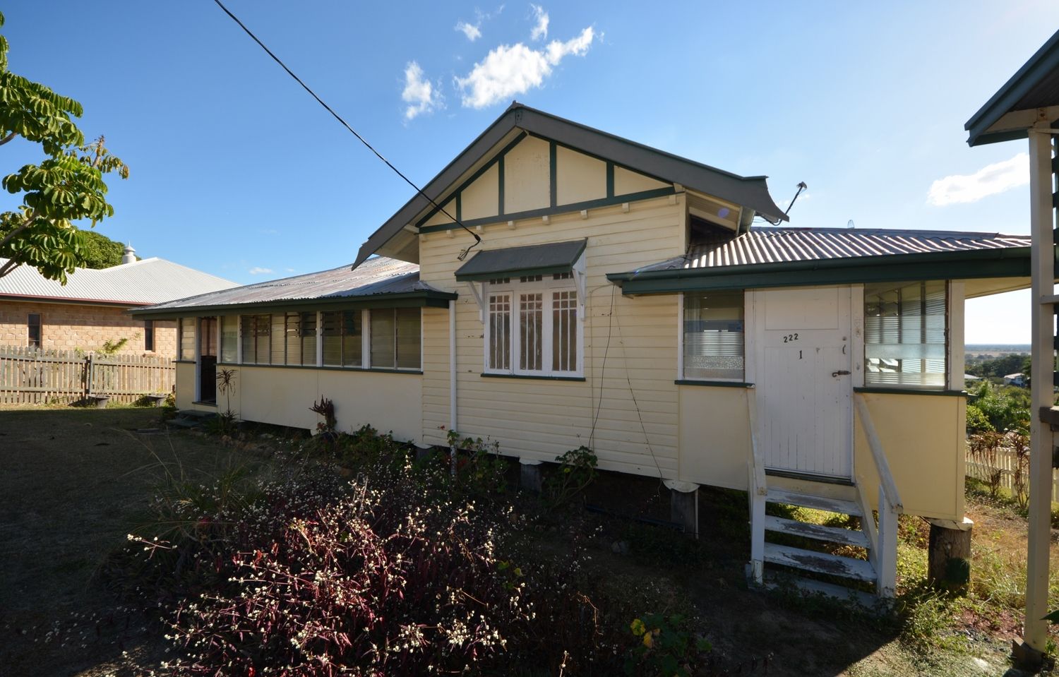 1/222 Agnes Street, The Range Property History & Address Research