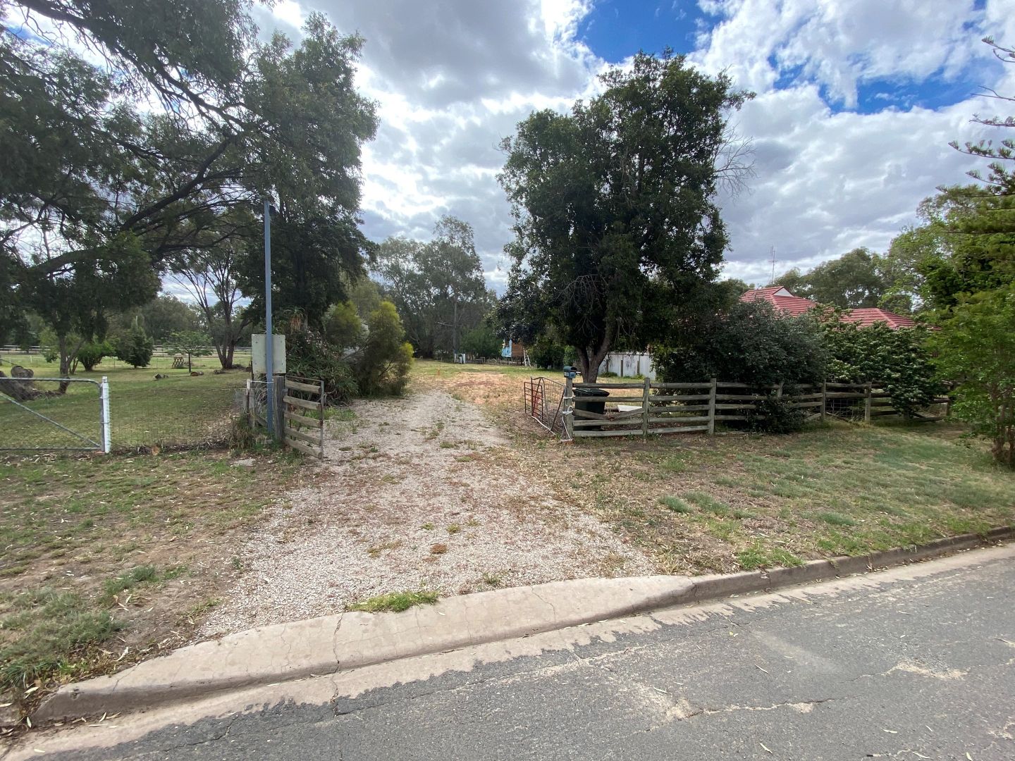 55 BOLTON STREET, Jerilderie NSW 2716, Image 2