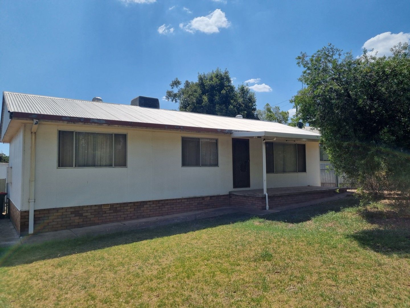 34 Russell Street, Parkes NSW 2870, Image 0