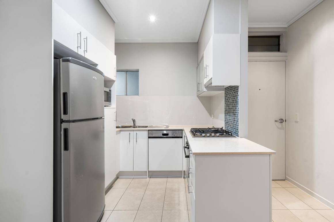 21/27 School Street Kelvin Grove 4059 - Image 5