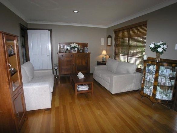 10 Don Peters Place, CLIFTON GROVE NSW 2800, Image 2