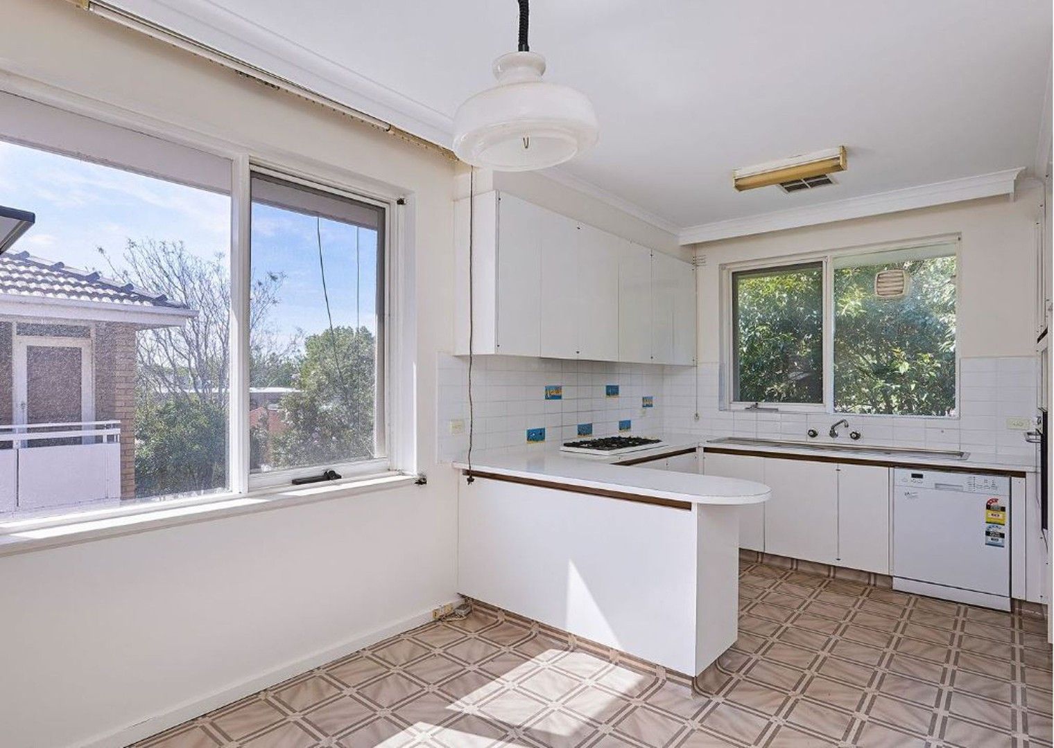 2 bedrooms Apartment / Unit / Flat in 5/227 Alma Road ST KILDA EAST VIC, 3183