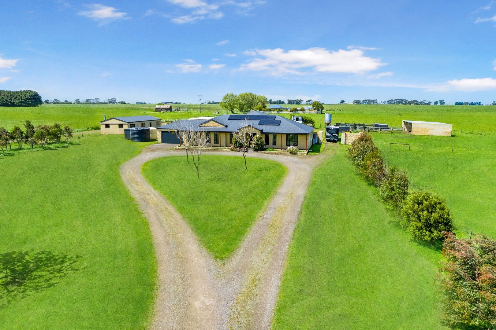 4 bedrooms House in 116 Koroit-Woolsthorpe Road KOROIT VIC, 3282