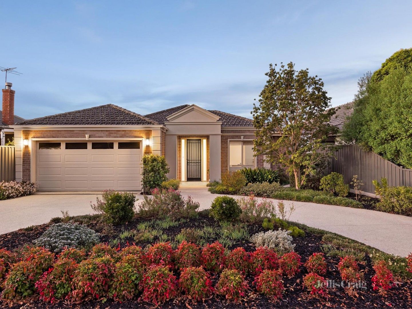 4 bedrooms House in 30 Black Street WATSONIA VIC, 3087