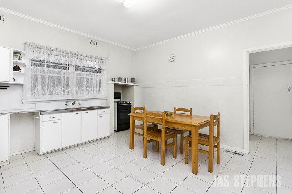 224 Roberts Street, Yarraville VIC 3013, Image 2