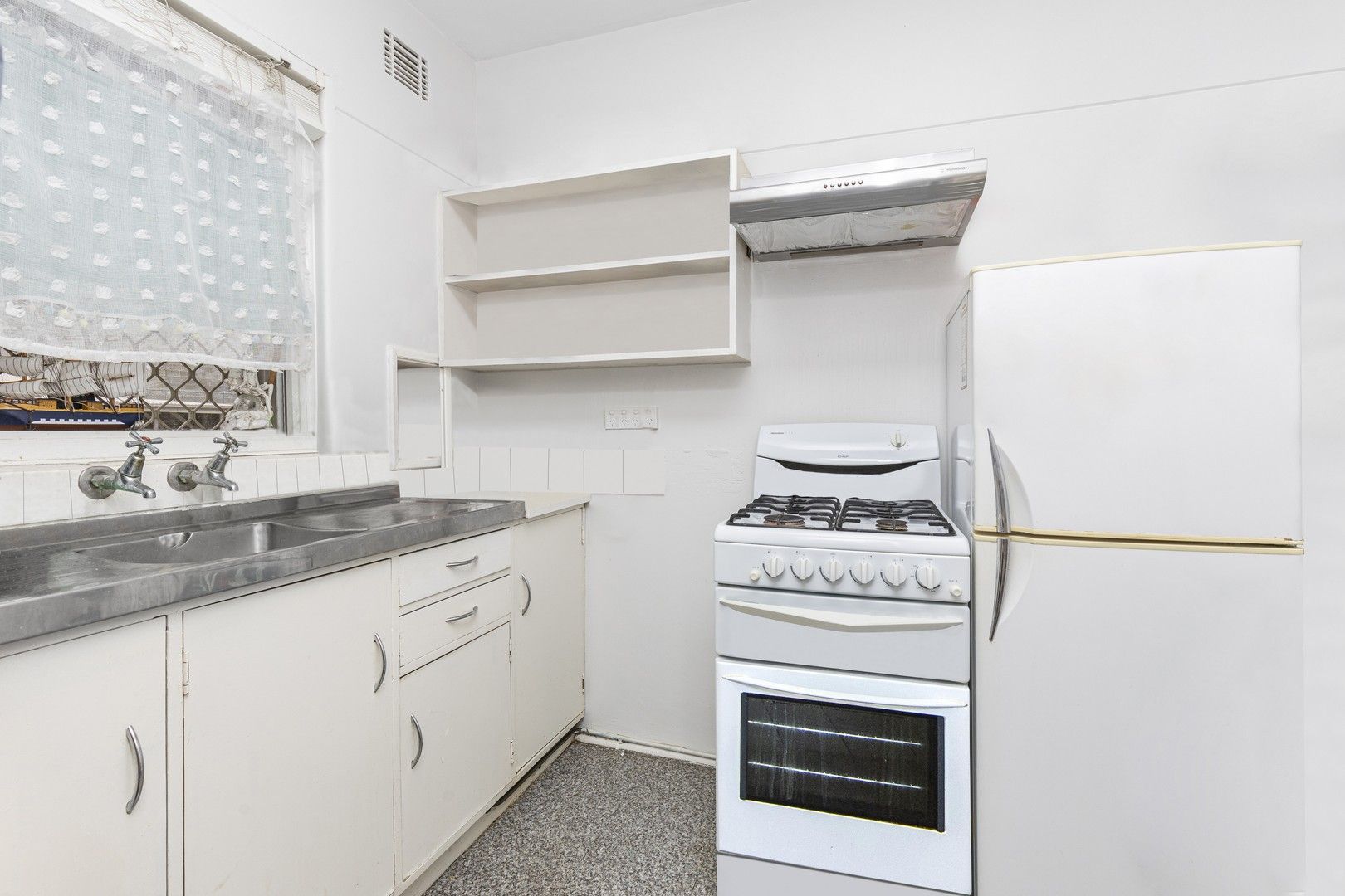1 bedrooms Apartment / Unit / Flat in 28/122 Terrace Road PERTH WA, 6000