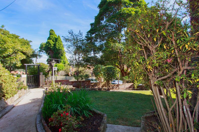 1 Haldane Crescent, Lane Cove NSW 2066, Image 2