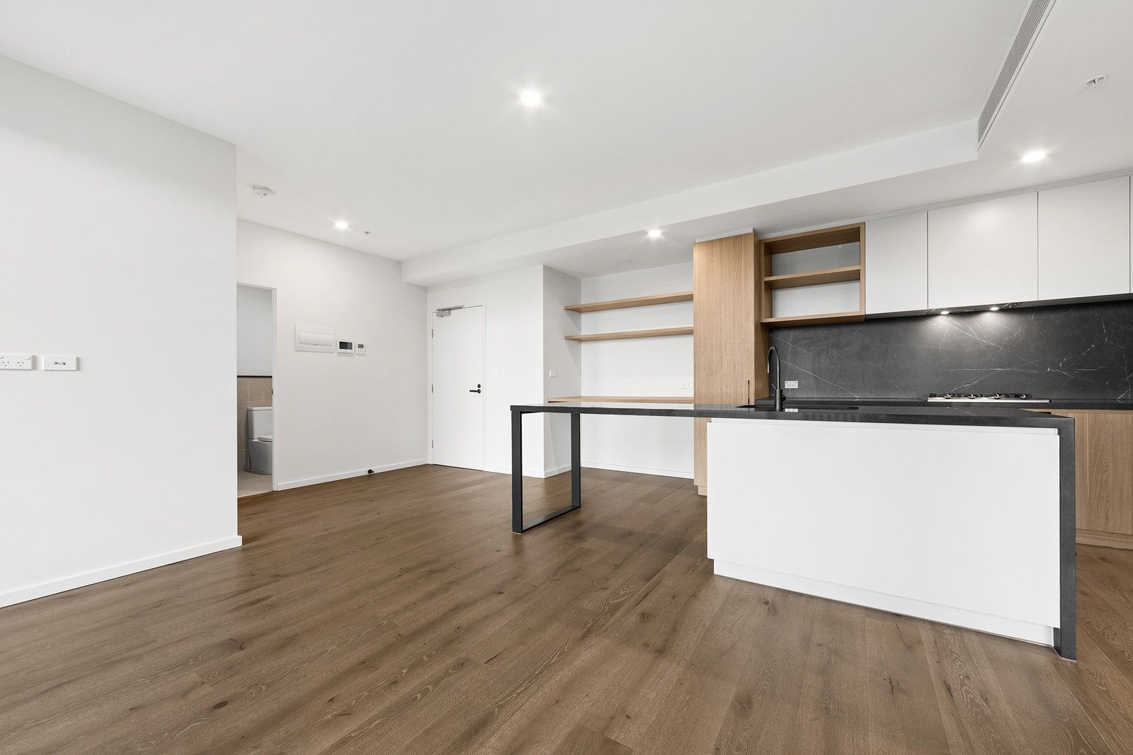 2 bedrooms Apartment / Unit / Flat in 403/10 Young Street MOONEE PONDS VIC, 3039