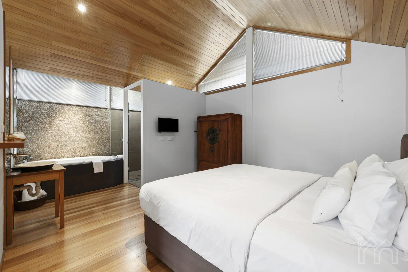 Additional image 7 of 3/5 Swiss Mount Avenue, Hepburn Springs VIC 3461