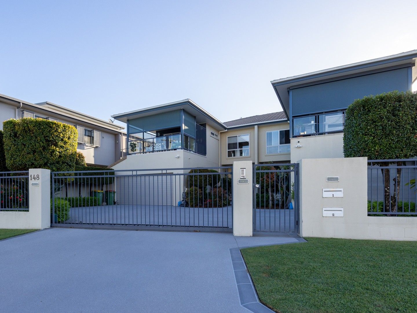 4 bedrooms Semi-Detached in 1/148 The Esplanade PARADISE POINT QLD, 4216