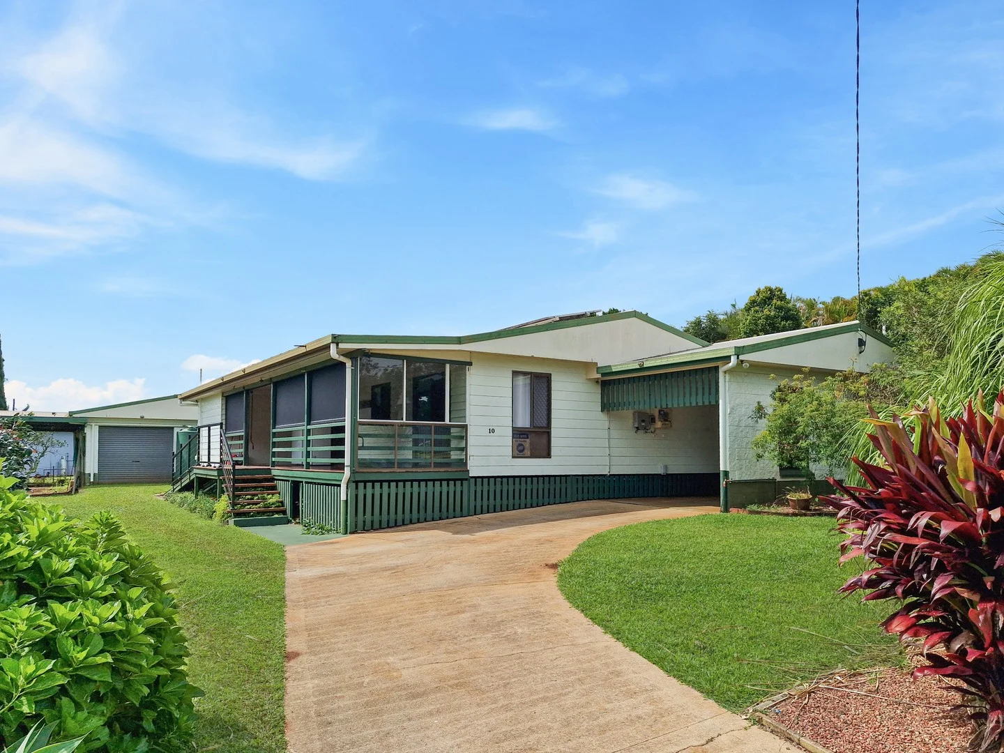 10 Third Avenue, Atherton QLD 4883