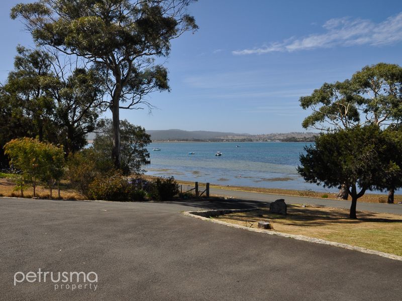 62 Barton Ave, Triabunna TAS 7190, Image 1