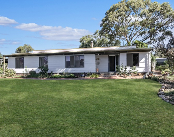 44 Blyth Road, Clare SA 5453