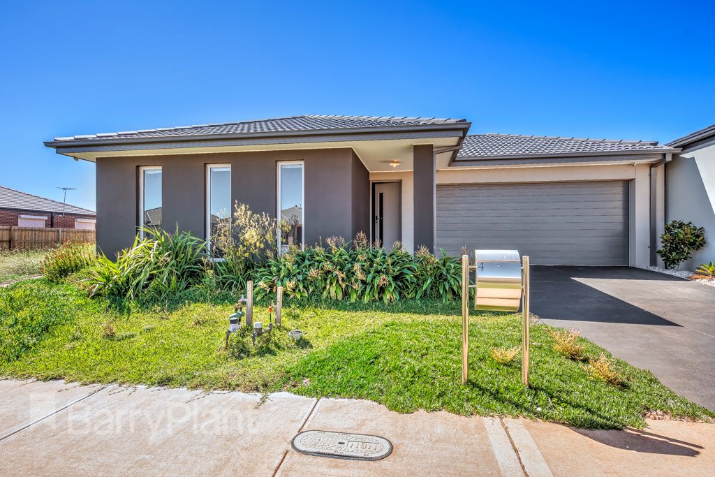 4 Arbourton Avenue, Rockbank VIC 3335, Image 0