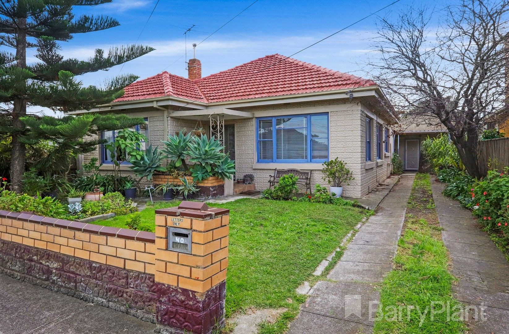 4 bedrooms House in 40 Dunedin Street MAIDSTONE VIC, 3012