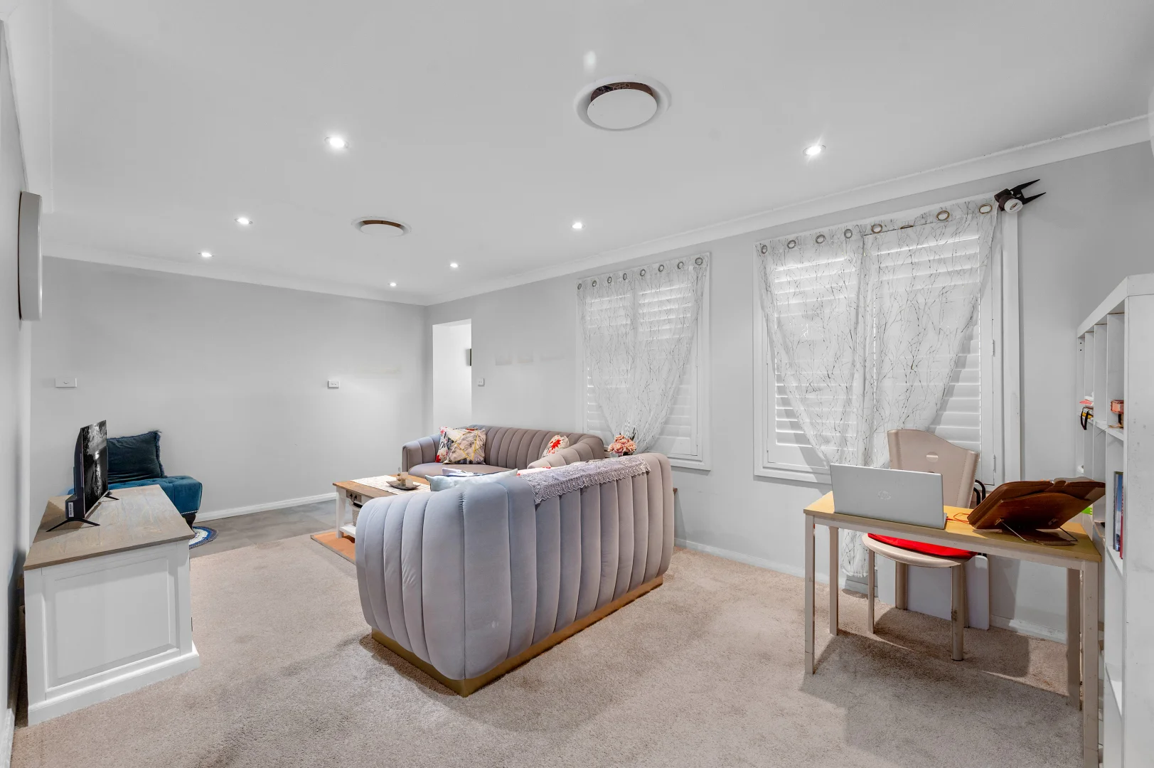 Additional image 3 of 32 Akuna Avenue, Bradbury NSW 2560