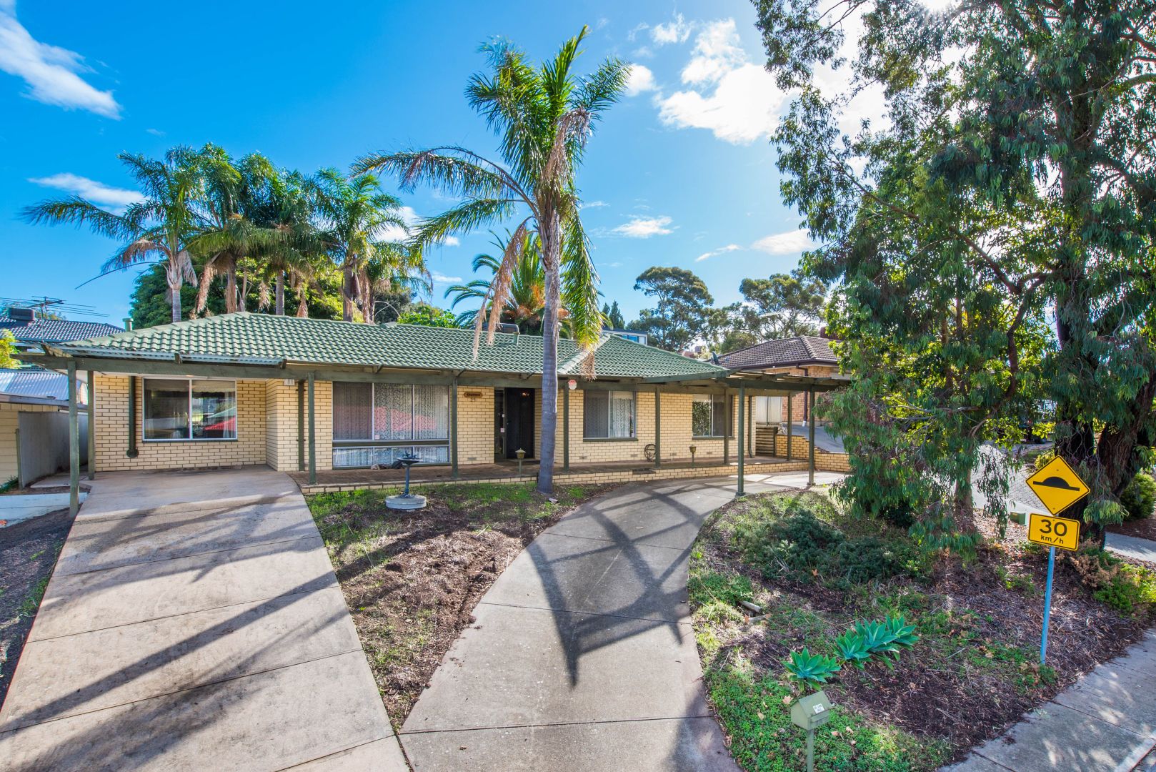 25 Heysen Drive, Sheidow Par Property History & Address Research Domain