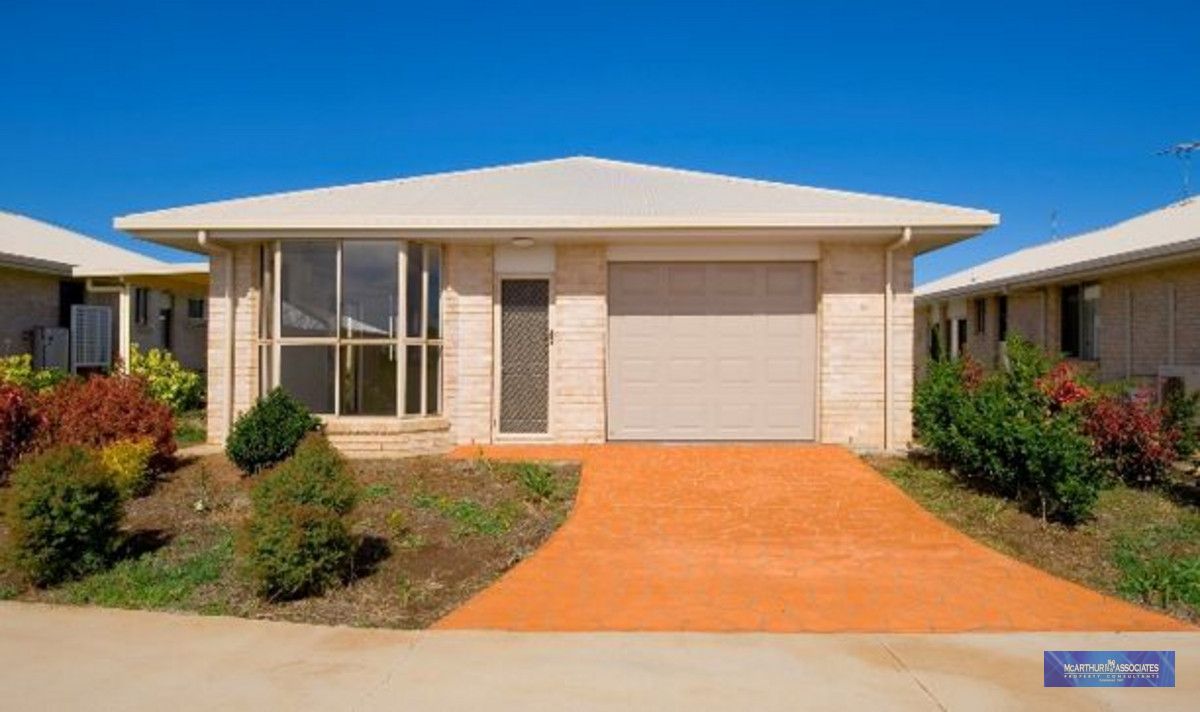 2 bedrooms Duplex in  GRACEMERE QLD, 4702