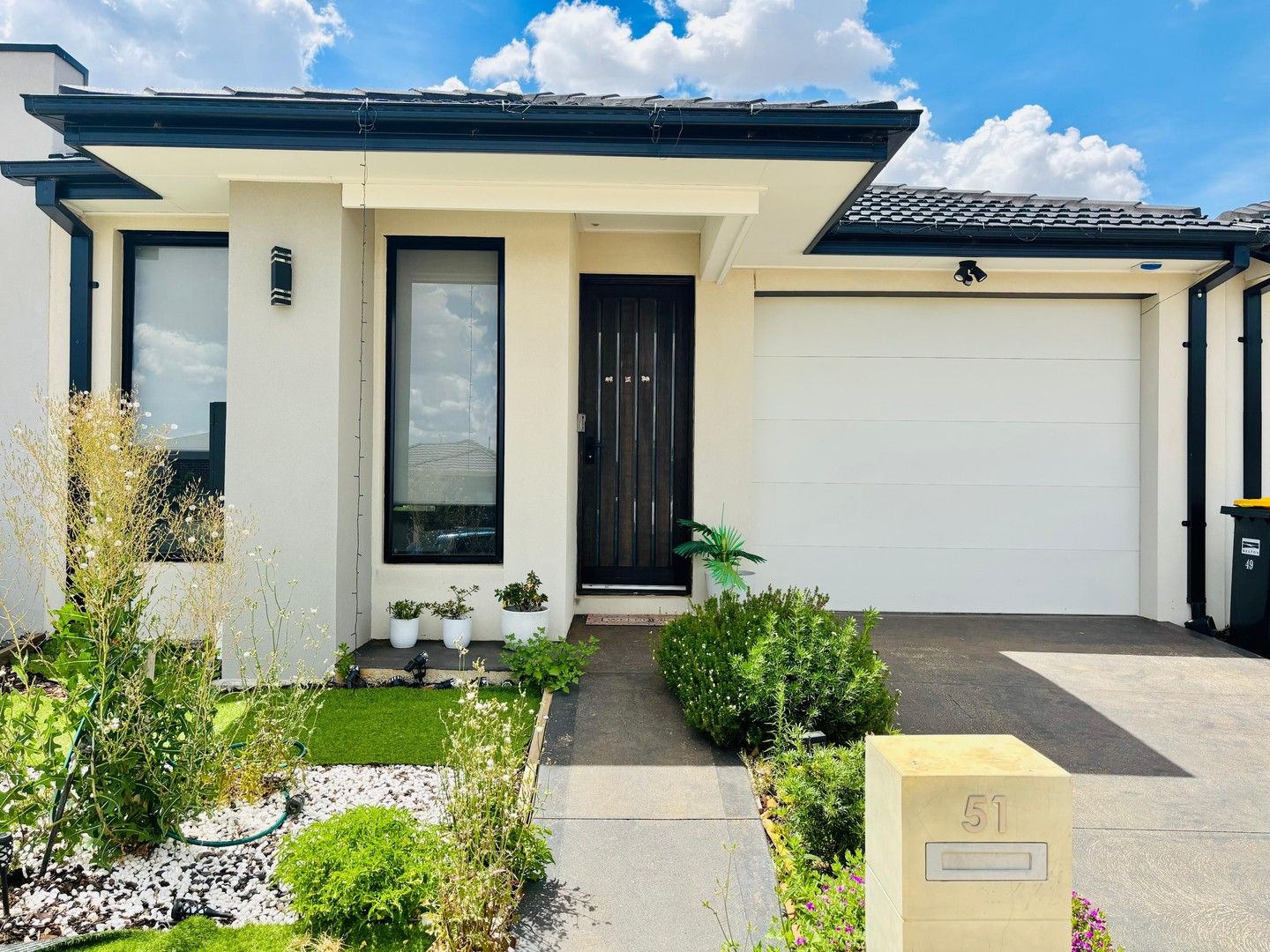 3 bedrooms House in 51 Tower Street THORNHILL PARK VIC, 3335