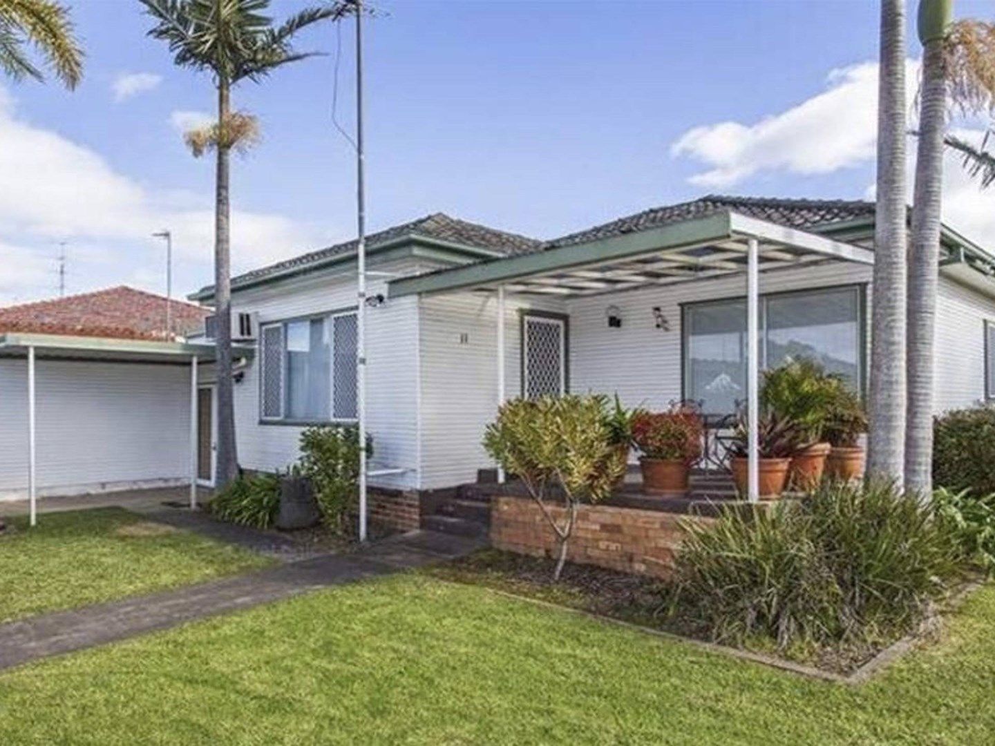 11 Avonlea Street, Dapto NSW 2530, Image 1