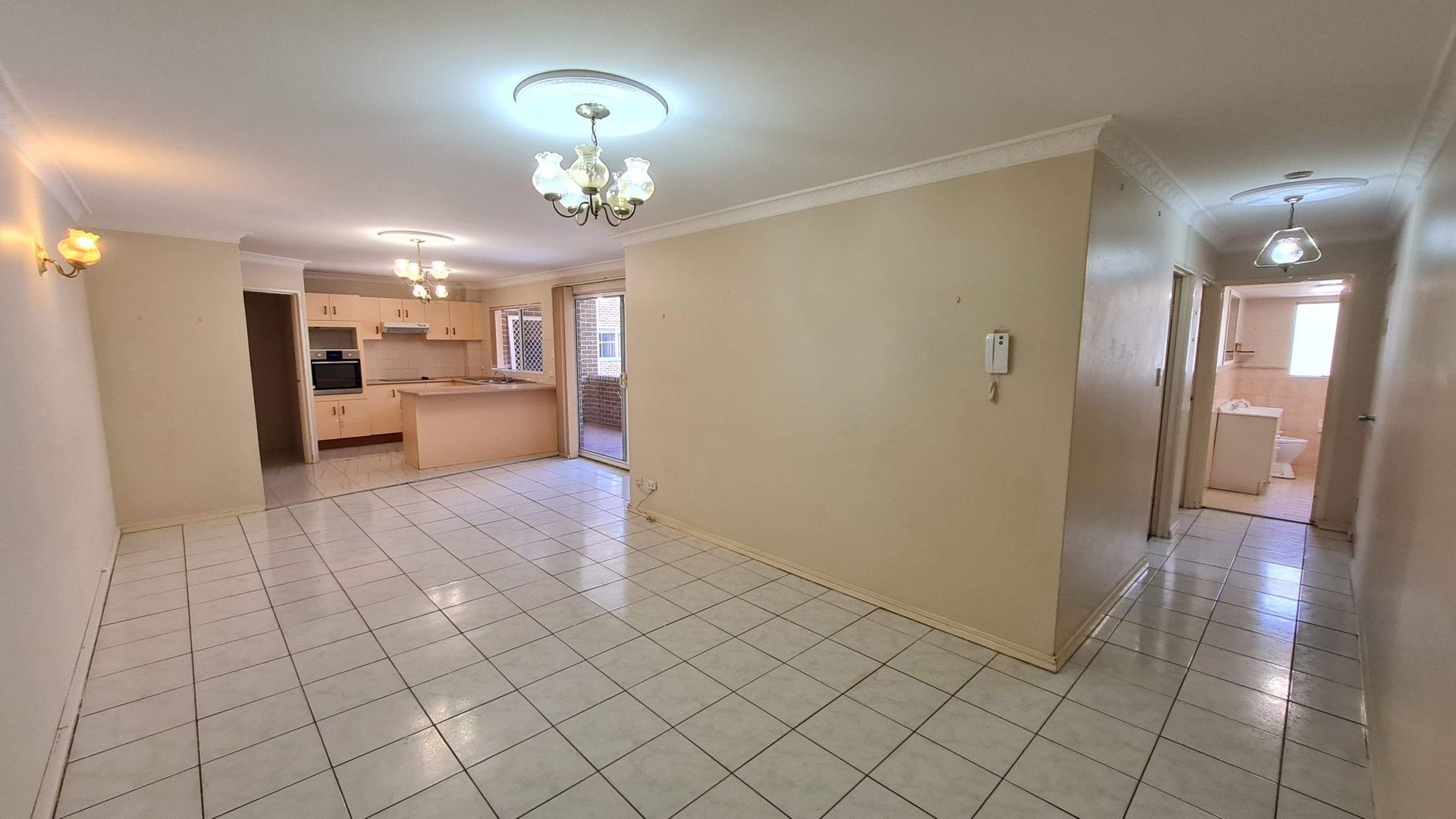 2 bedrooms Apartment / Unit / Flat in 10/57 LANE ST STREET WENTWORTHVILLE NSW, 2145