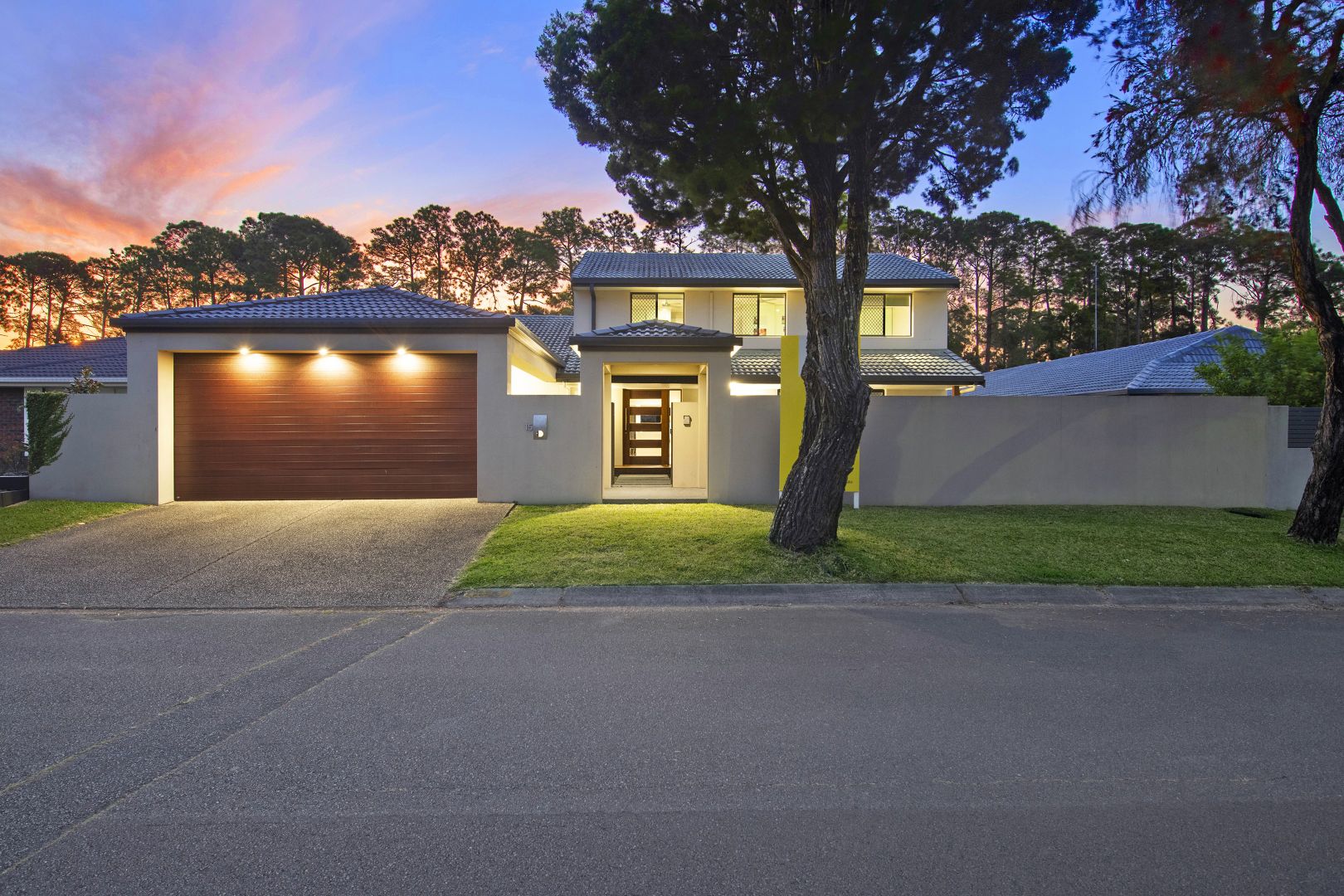 15 Lancelin Drive, Mermaid Waters Property History & Address Research