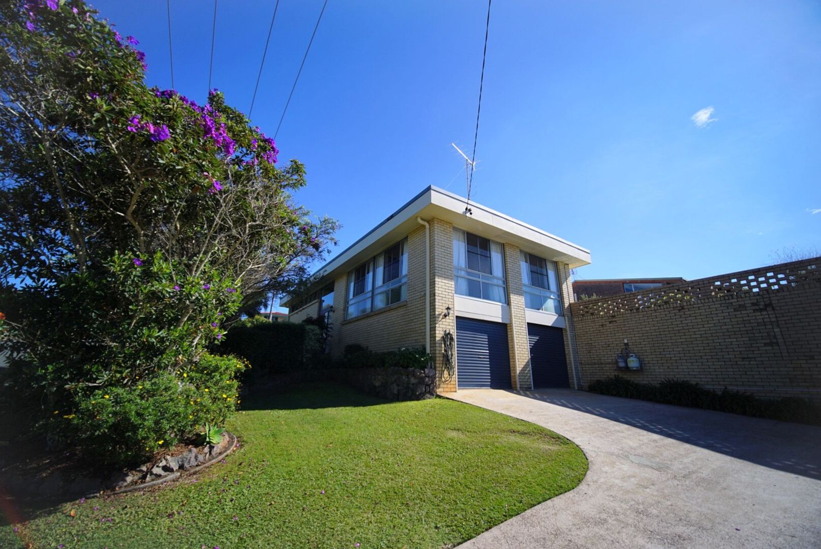 2 Bambaroo Close, Nambour QLD 4560, Image 1