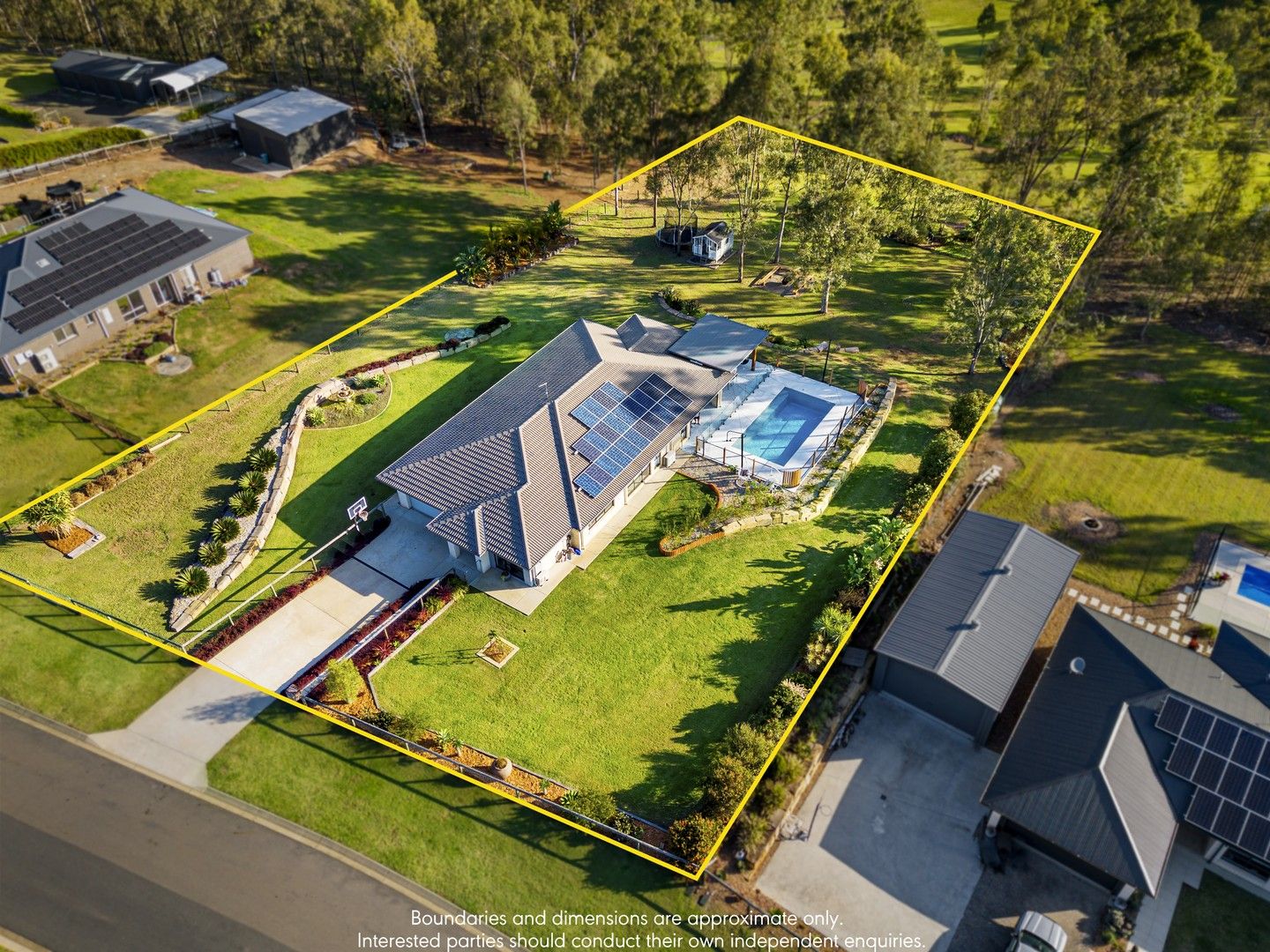 4 bedrooms House in 64 Condamine Drive FERNVALE QLD, 4306