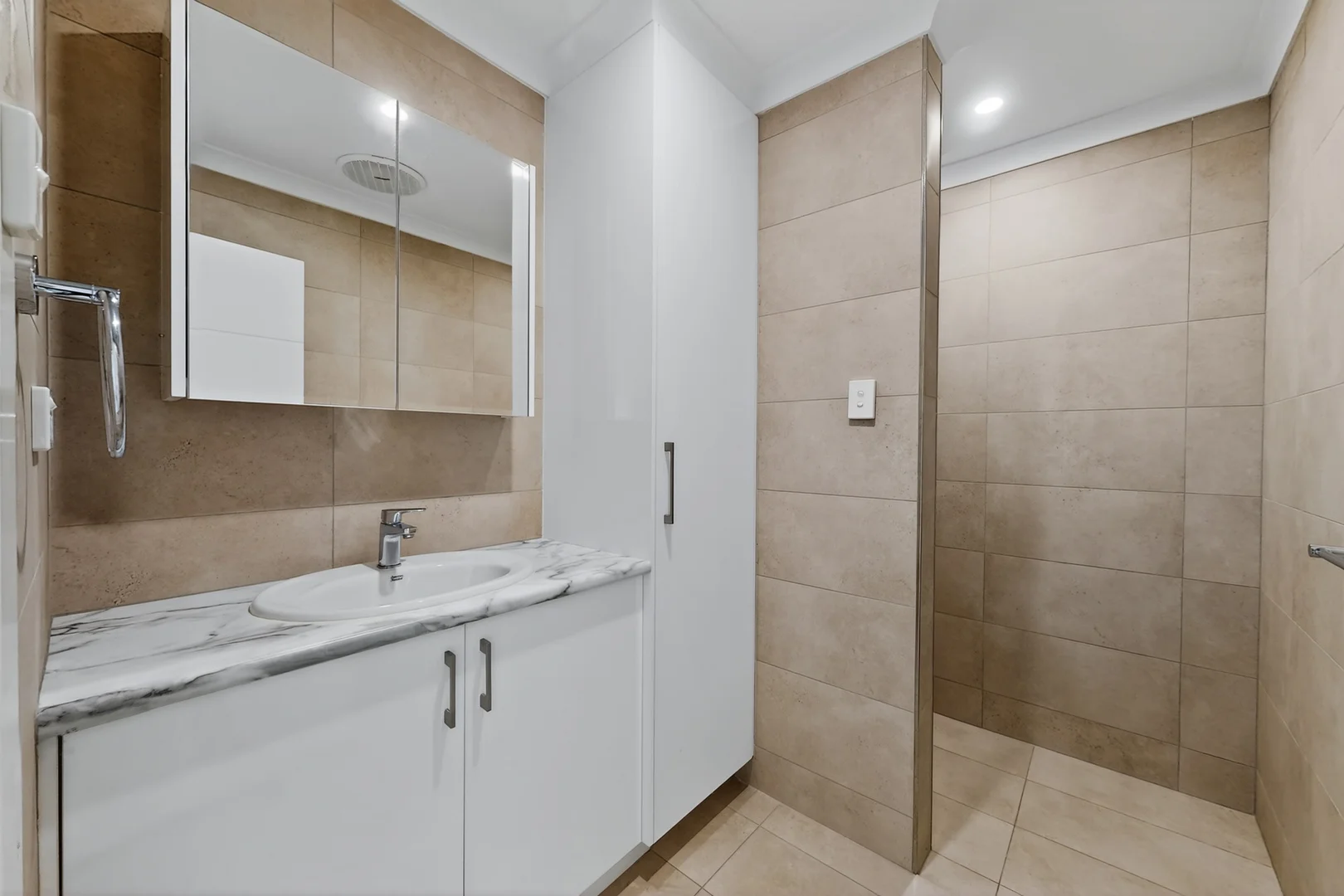 Additional image 11 of 8/14 Bardolph Rd, Spearwood WA 6163