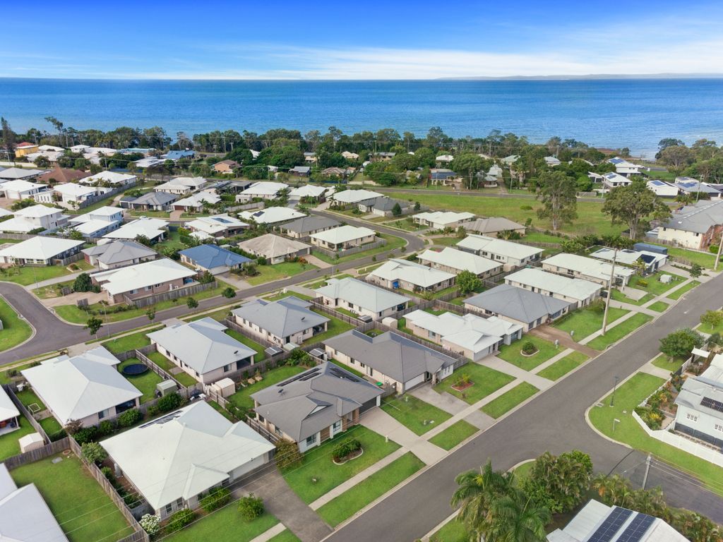 32 Seahaven Circuit, Pialba QLD 4655, Image 1