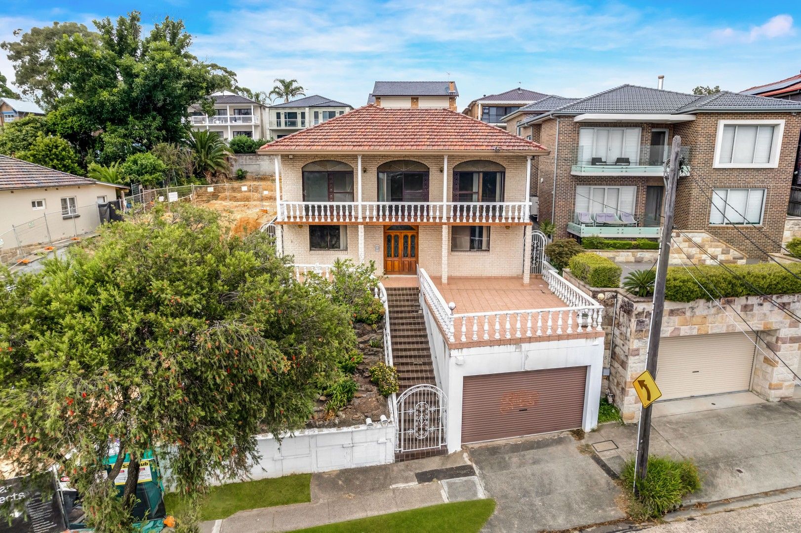 4 bedrooms Apartment / Unit / Flat in 86 Homer Street EARLWOOD NSW, 2206