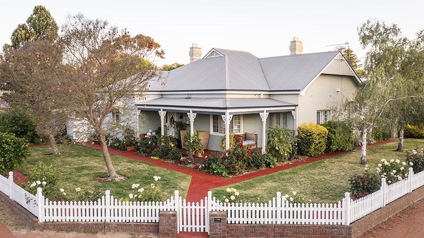 3 bedrooms House in 8 Hansard Street NARROGIN WA, 6312