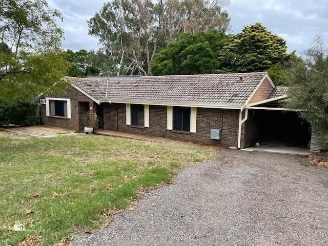 7 Avonia Road, Kalamunda WA 6076