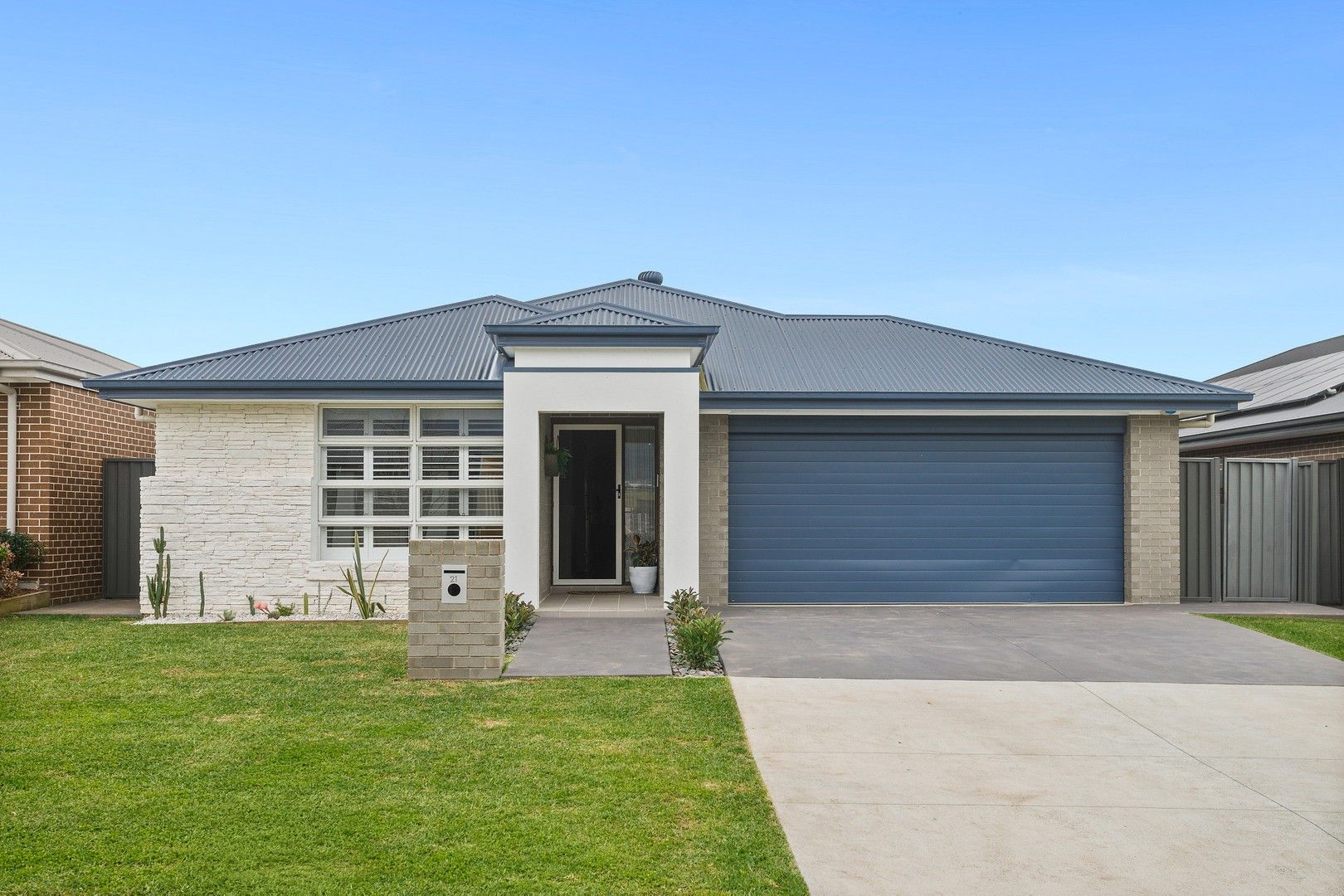 21 Bartlett Crescent, Calderwood NSW 2527, Image 0