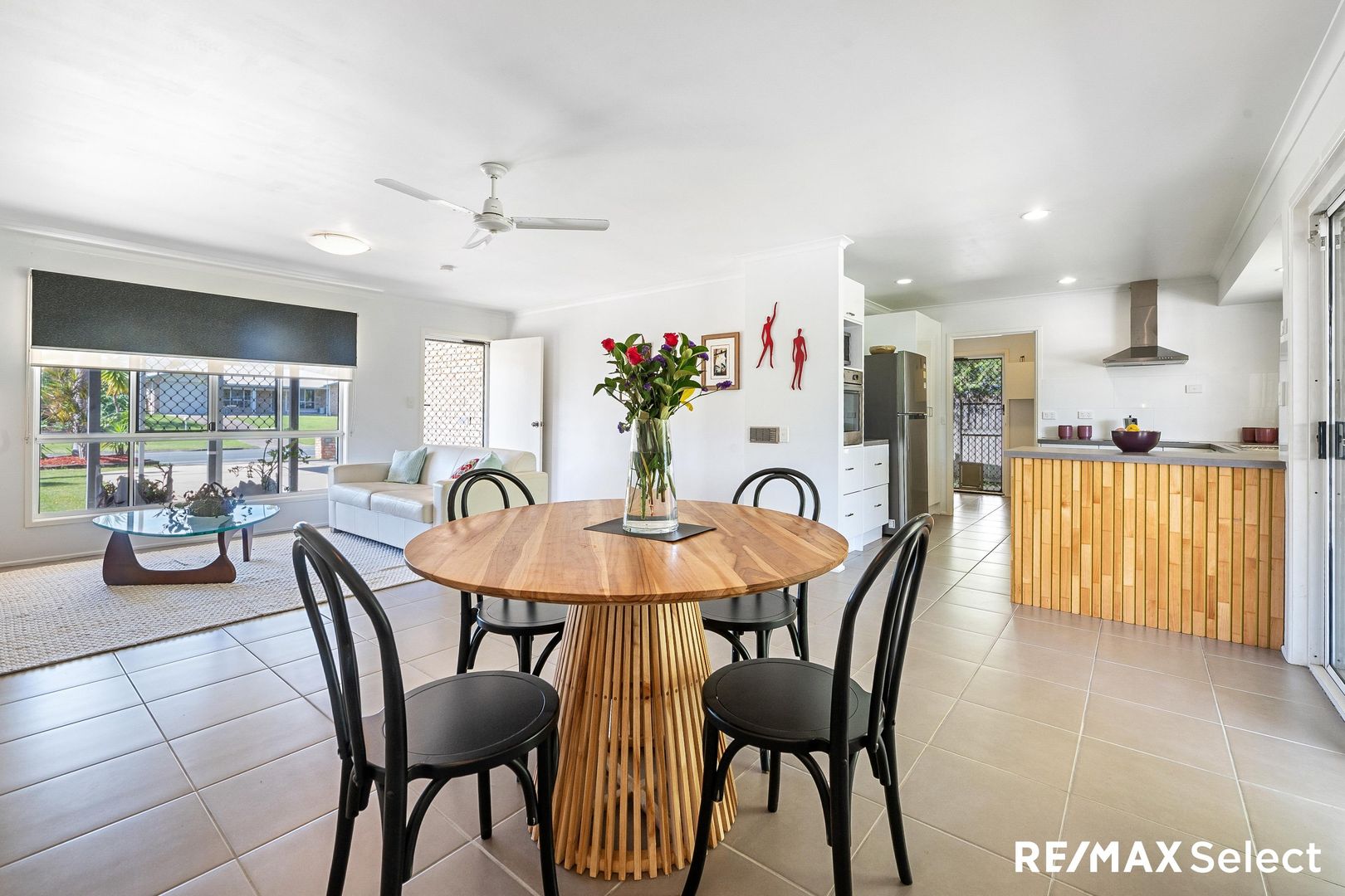 98 Broomdykes Drv, Beaconsfield QLD 4740, Image 2