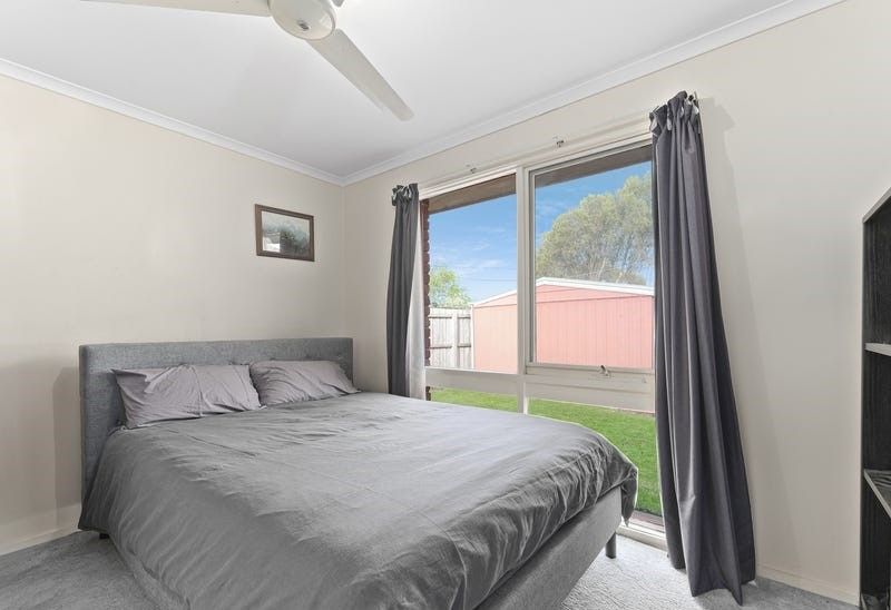 3 Dorchester Crescent, Carrum Downs VIC 3201, Image 2