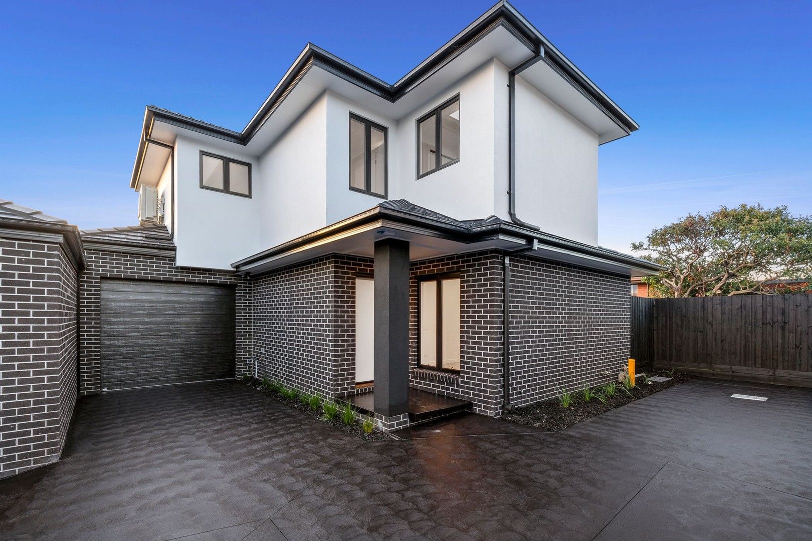 4 bedrooms Townhouse in 3/37 Lanark Street CLAYTON SOUTH VIC, 3169