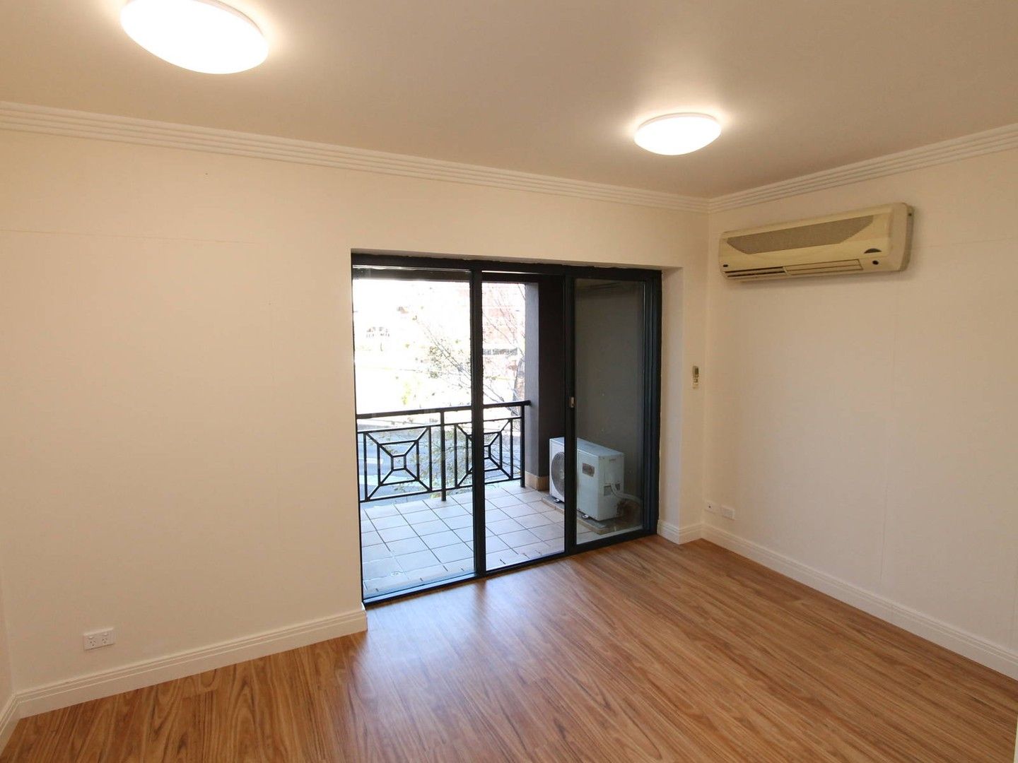 1 bedrooms Apartment / Unit / Flat in 8/246 William Street POTTS POINT NSW, 2011