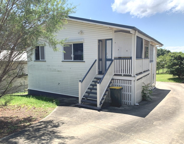 28 Curwen Terrace, Chermside QLD 4032