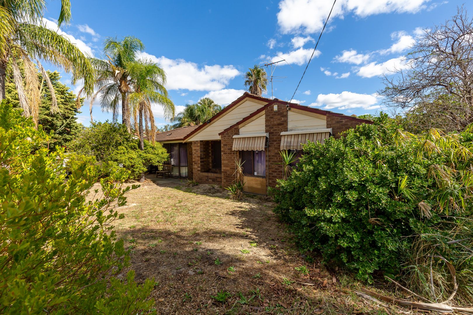 43 Amherst Road, Swan View WA 6056, Image 2