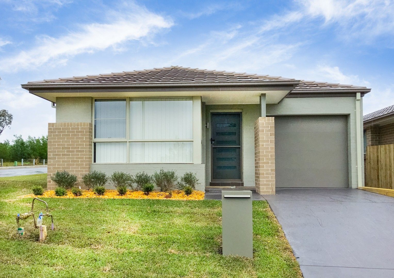 1 Rolla Road, Glenfield NSW 2167, Image 0