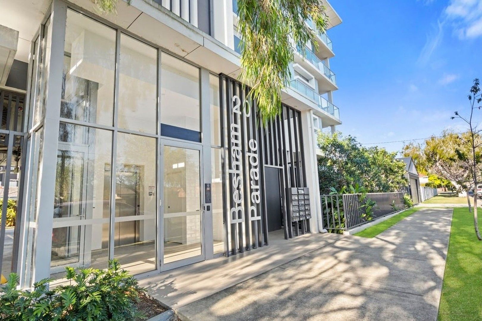2 bedrooms Apartment / Unit / Flat in 10/20 Besham Parade WYNNUM QLD, 4178