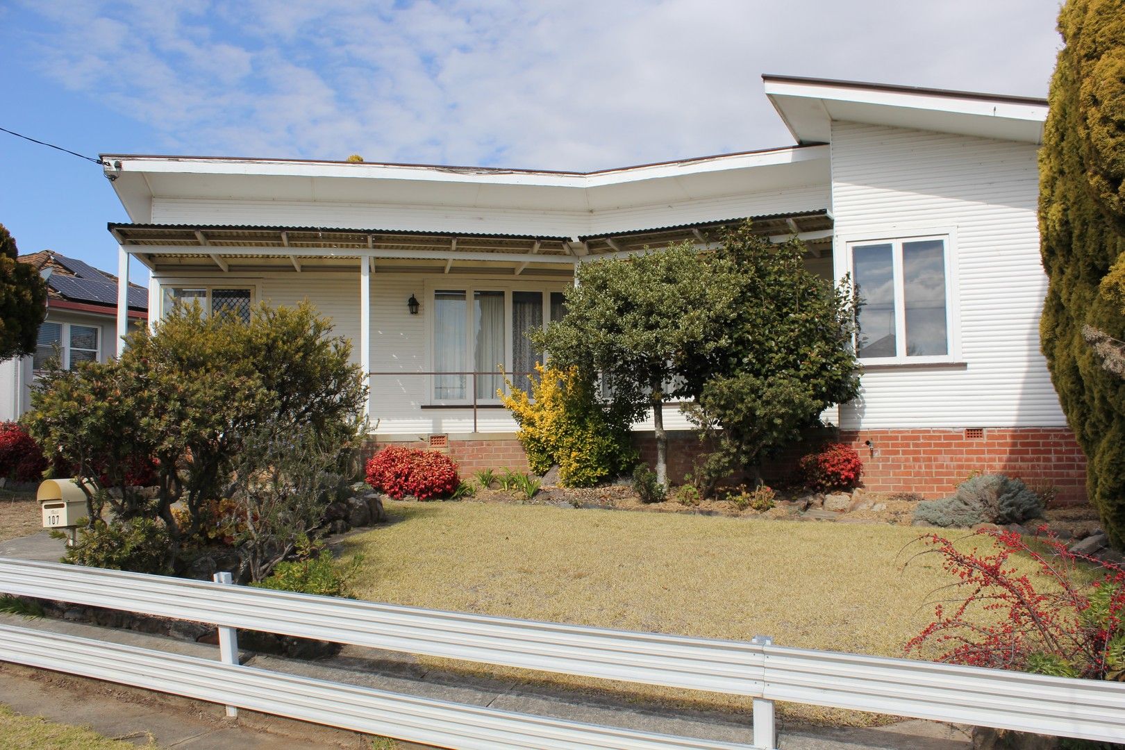 3 bedrooms House in 107 Molesworth St TENTERFIELD NSW, 2372