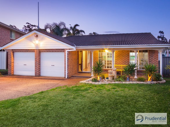 15 Sandown Close, Casula NSW 2170