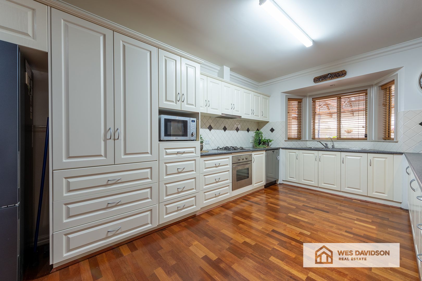 13 Lawson Close, Horsham VIC 3400, Image 1