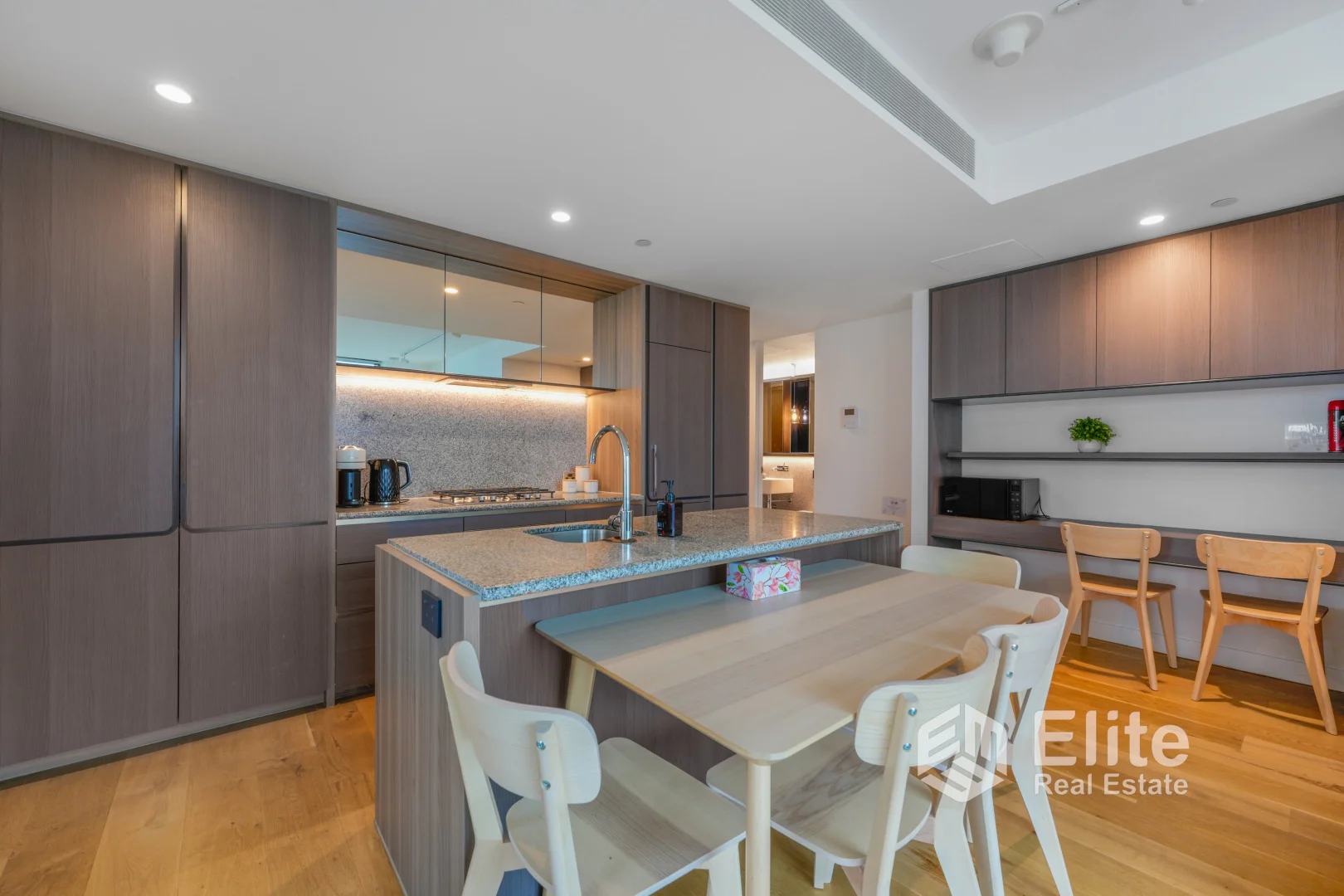 Additional image 3 of 6706/160 Victoria Street, Carlton VIC 3053